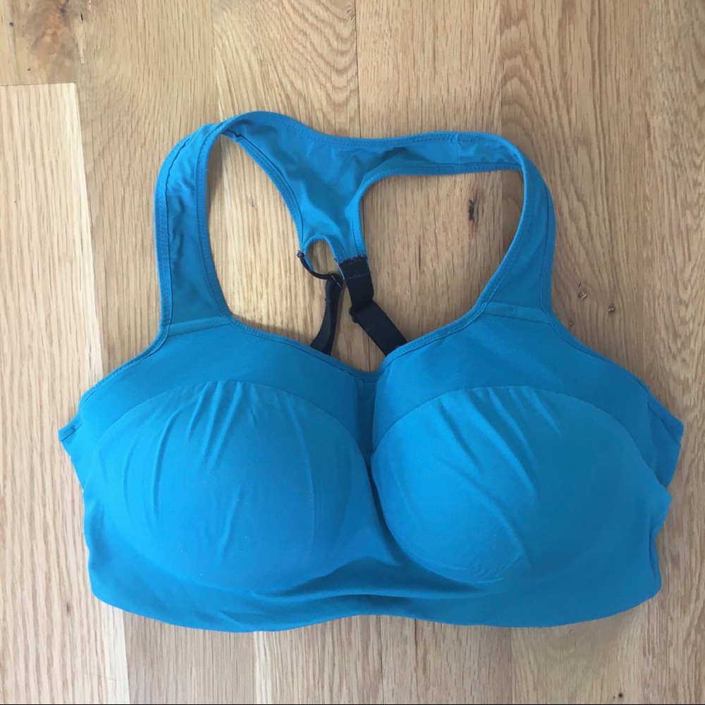 Nike drift fit bra